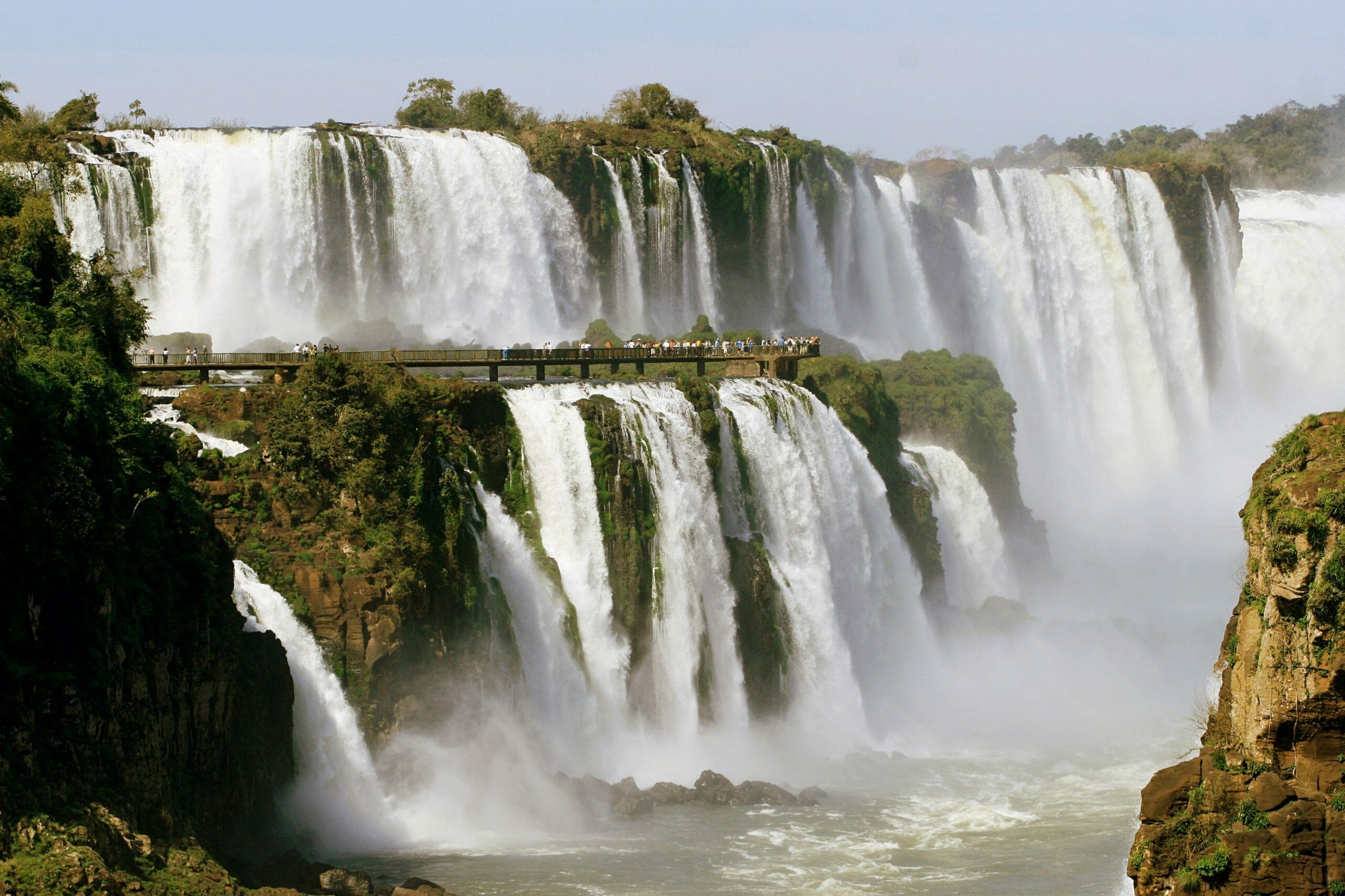 Quais são os 4 passeios em Foz do Iguaçu que você não pode deixar de fazer cataratas