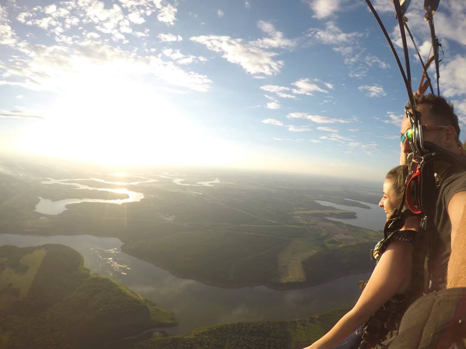 Venha conhecer o Skydive em Foz do Iguaçu e sentir toda a adrenalina que ela causa skydive paraquedas
