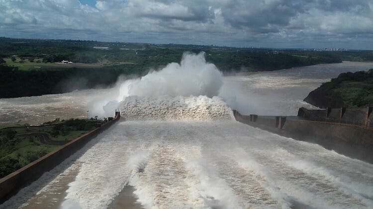 Hidrelétrica de Itaipu: saiba tudo sobre os passeios em Foz oferecidos pela Itaipu Binacional