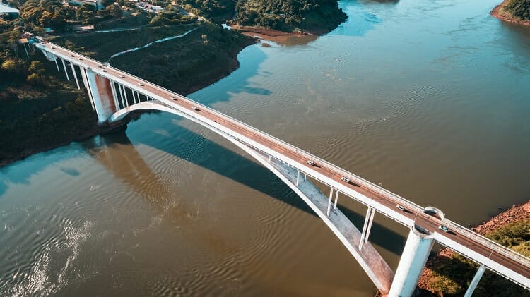 Fronteira com o Paraguai - Ponte da Amizade