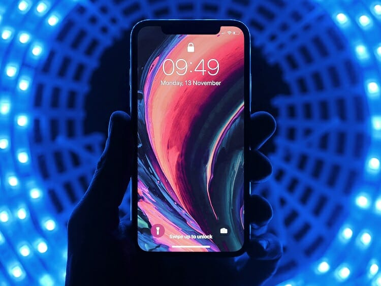Iphone/ Apple/ Fronteira/ Dólar