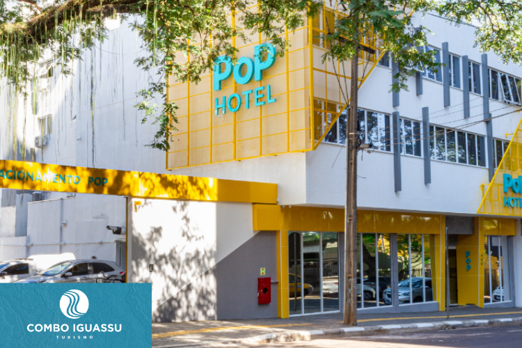 Fachada do Pop Hotel, um dos hotéis em Foz do Iguaçu.
