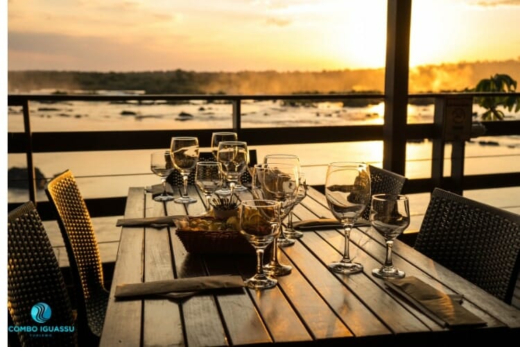 Vista magnífica do Restaurante Porto Canoas.