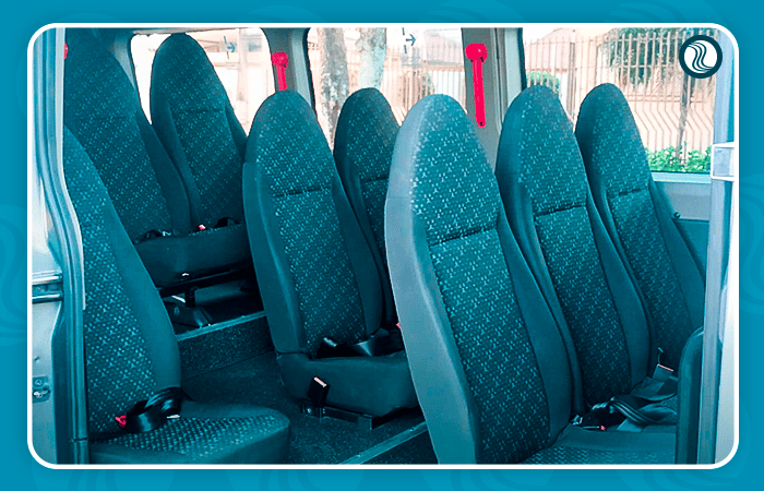 transporte Combo Iguassu - interior de uma van - receptivo em Foz do Iguaçu