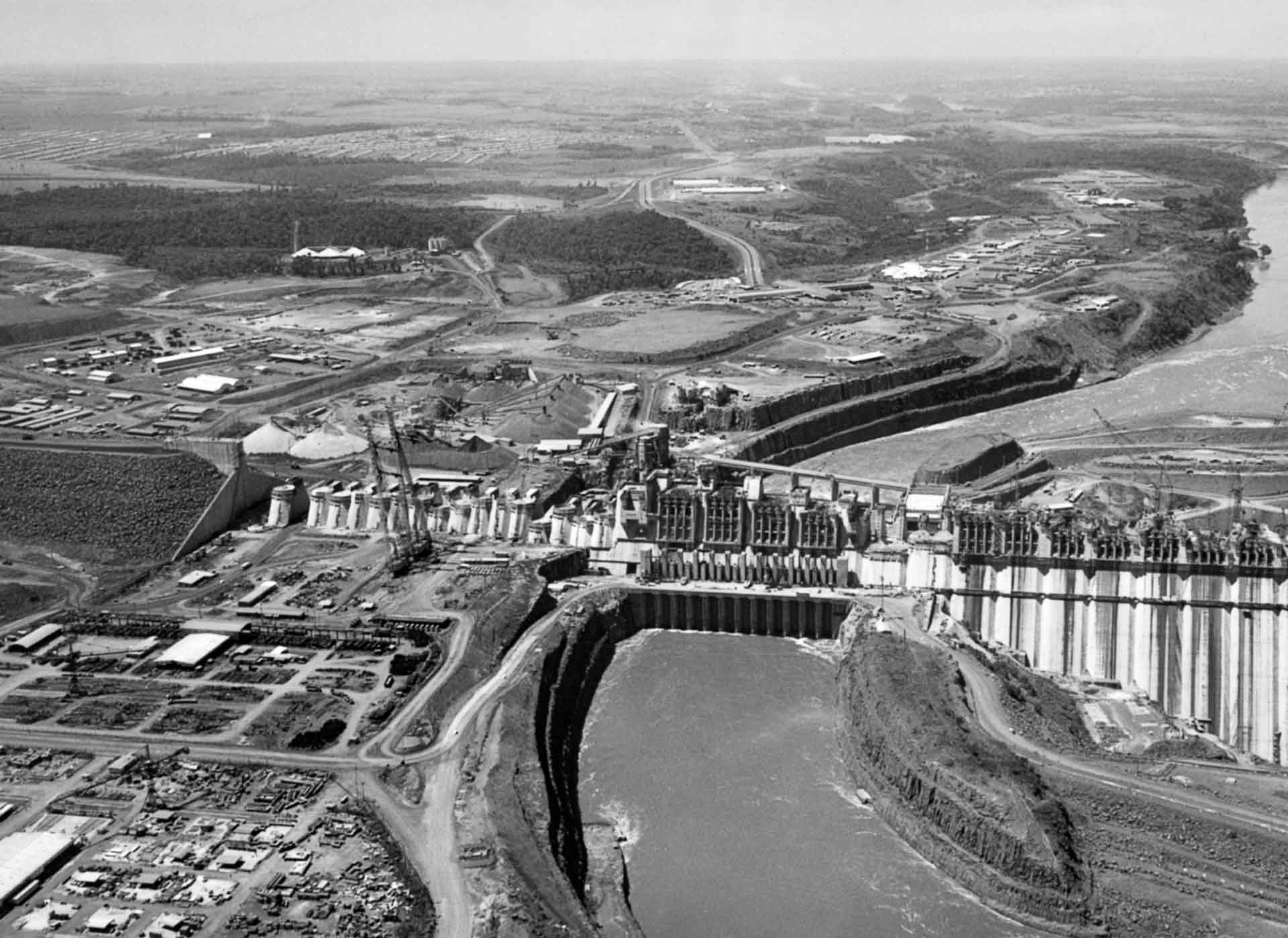 08 fatos históricos sobre a Usina Hidrelétrica de Itaipu construção 1 08 fatos históricos sobre a Usina Hidrelétrica de Itaipu construção