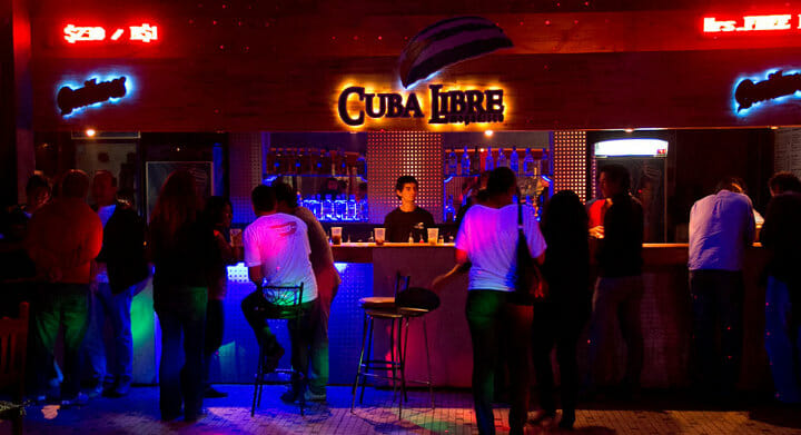 Quer curtir a noite em Puerto Iguazú? Confira 15 dicas. Quer curtir a noite em Puerto Iguazú? Confira 15 dicas.