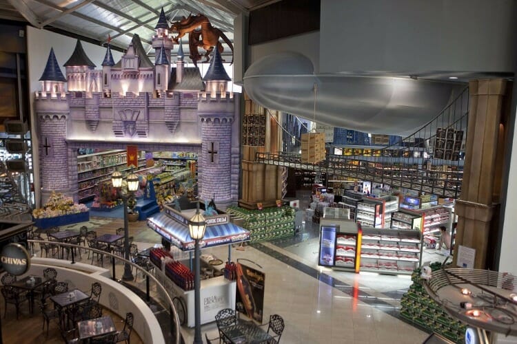 Que tal viajar para Foz do Iguaçu no Dia das Crianças? Confira 15 dicas para se divertir com a garotada. Duty free Shop Puerto Iguazú