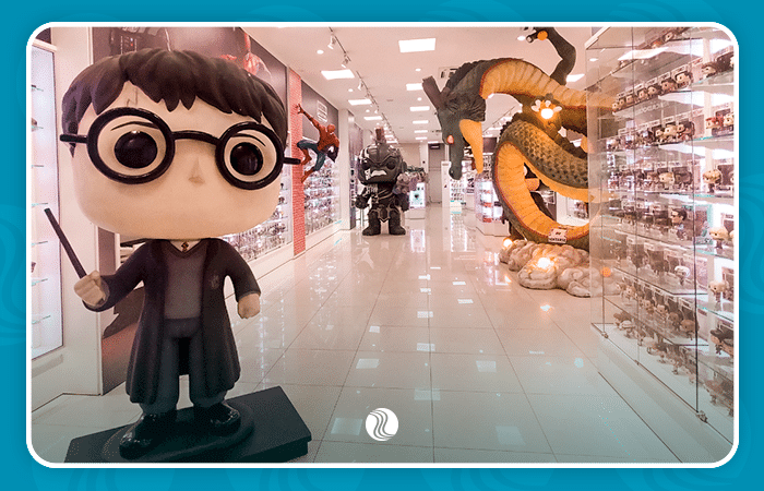 Estátuas gigantes dos Funko pops na Atacado Collections