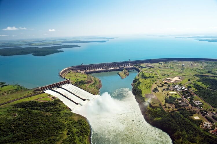 Itaipu/ Binacional/ Geradora de energia/